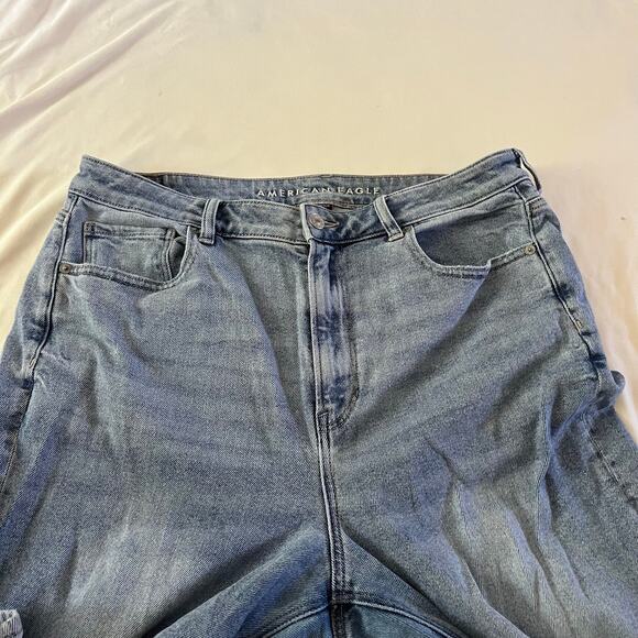 American Eagle Stretch High Rise Mom Straight Jeans Sz 14 Short - Picture 2 of 11